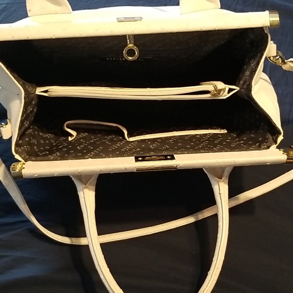 Olivia + Joy White Bag - Picture 4 of 9